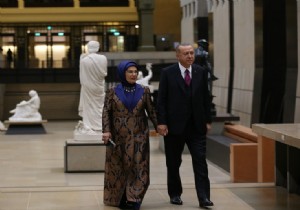 Erdoan, Pariste Picasso Bleu et Rose sergisini ziyaret etti